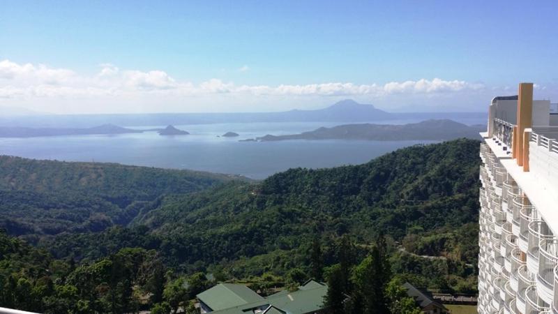 Cityland Tagaytay Taal Lake View City View Free Pool Parking Studios With Balcony Are City View Tagaytay City Exterior foto